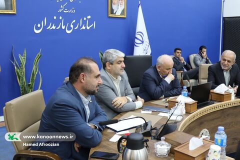 نشست صمیمانه نوجوانان فعال کانون مازندران با دکتر یونسی استاندار مازندران