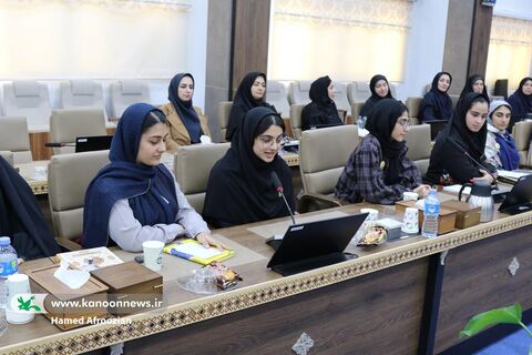 نشست صمیمانه نوجوانان فعال کانون مازندران با دکتر یونسی استاندار مازندران