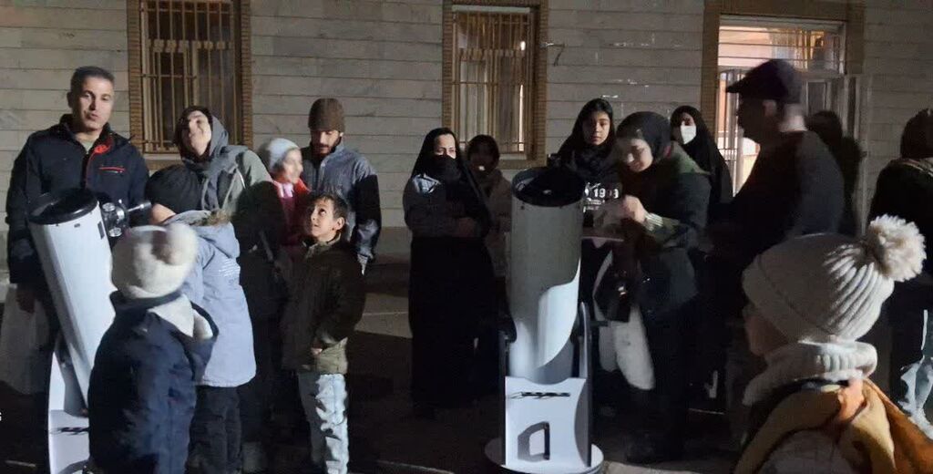 برگزاری کارگاه نجوم و رصد ماه در پژوشکده خوارزمی کنگاور