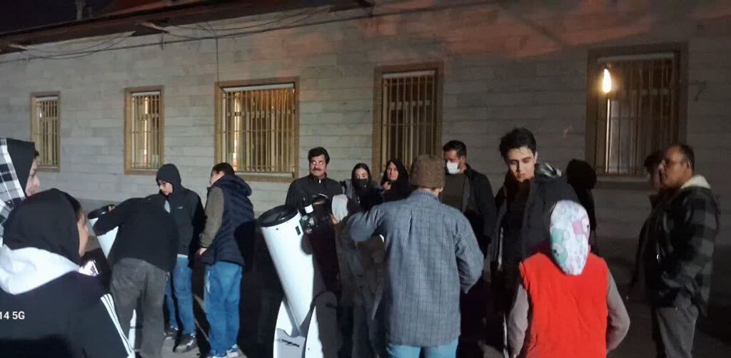 برگزاری کارگاه نجوم و رصد ماه در پژوشکده خوارزمی کنگاور