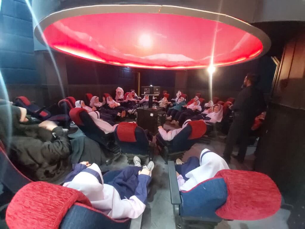 ویژه‌برنامه‌های آسمان‌نما در مرکز مجتمع کانون پرورش فکری کودکان و نوجوانان استان البرز