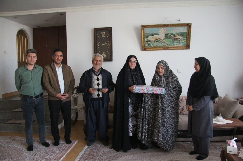 زهرا آبسوران:فداکاری و ایثار جانبازان الگوی نسلهای امروز