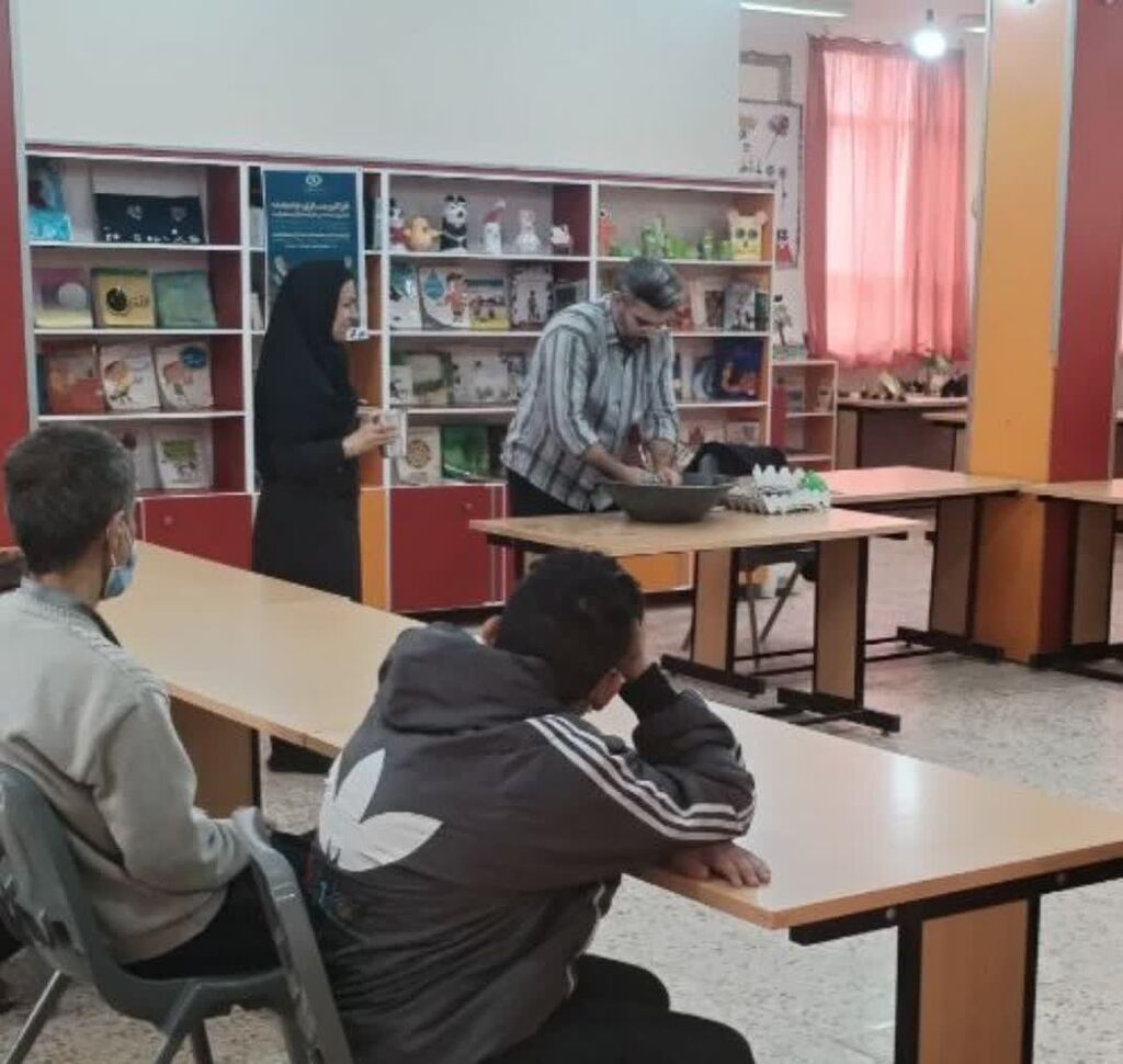مرکز فرهنگی هنری دهلران میزبان دانش آموزان مرکز توان یابی در هفته معلولین