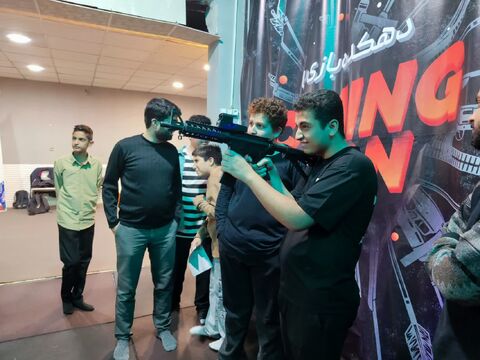 فراتئاتر پسران