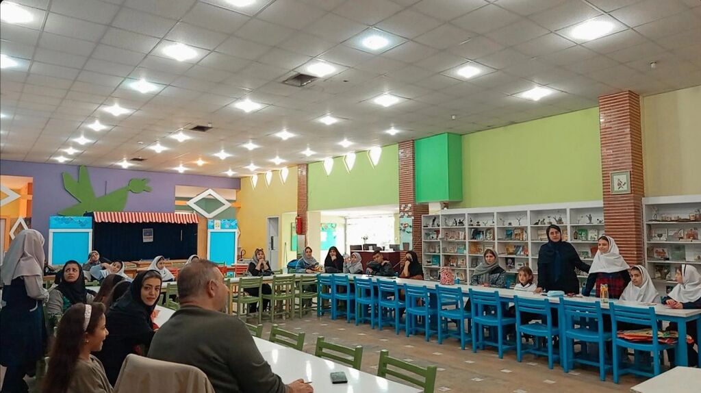 کارگاه‌های آموزش قصه‌گویی در مراکز فرهنگی و هنری کانون استان قزوین برگزار شد