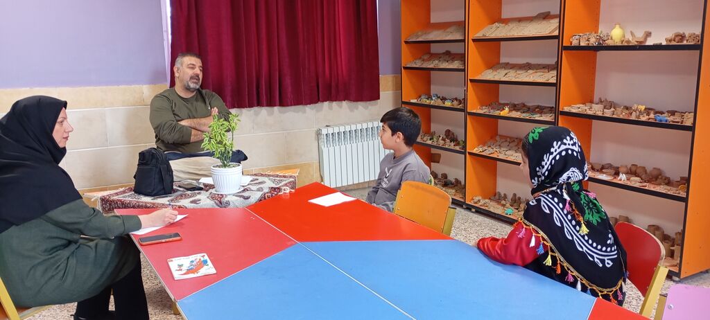 کارگاه‌های آموزش قصه‌گویی در مراکز فرهنگی و هنری کانون استان قزوین برگزار شد