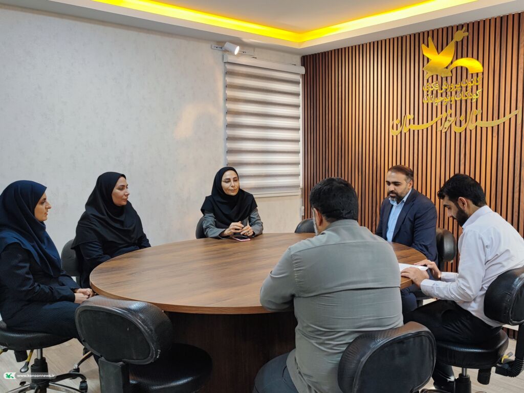 گرامیداشت روز حسابدار با تقدیر از عوامل اداری و مالی کانون خوزستان