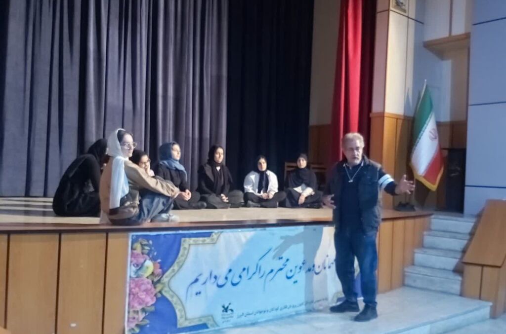 فعالیت‌های مراکز کانون استان البرز در هفته دوم آذرماه با محوریت ترویج قصه‌گویی