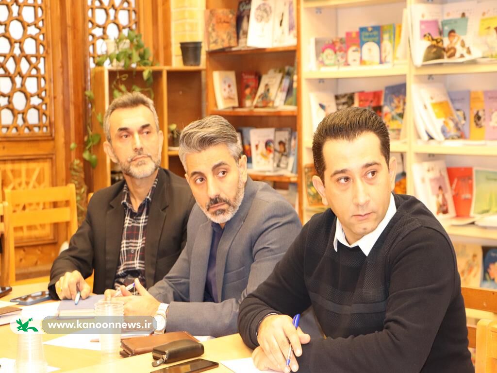 نشست فصلی مربی مسوولان کانون گلستان برگزار شد