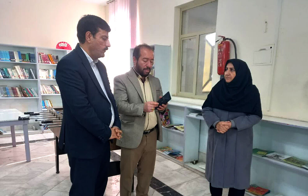 بازدید معاون فرمانداری الشتر لرستان ازمراکز کانون‌ پرورش فکری