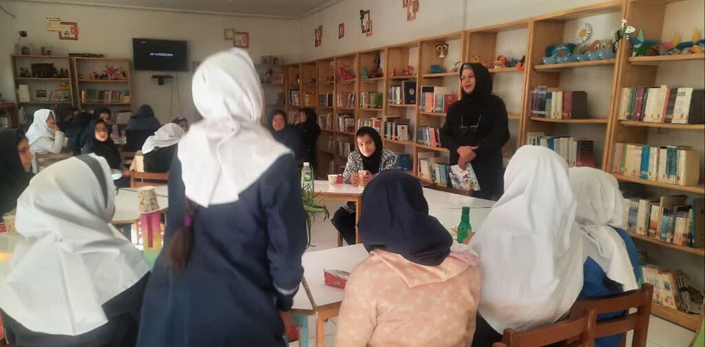 برنامهای به رنگ مهربانی در مرکز شماره ۱۰ کانون کرمانشاه برای کودکان با نیازهای ویژه