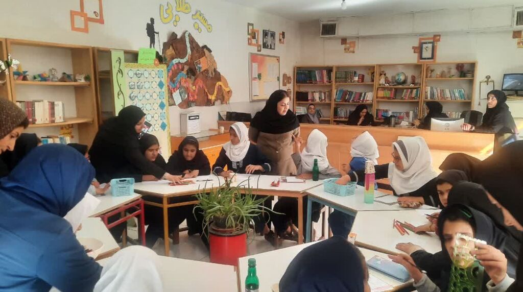 برنامهای به رنگ مهربانی در مرکز شماره ۱۰ کانون کرمانشاه برای کودکان با نیازهای ویژه