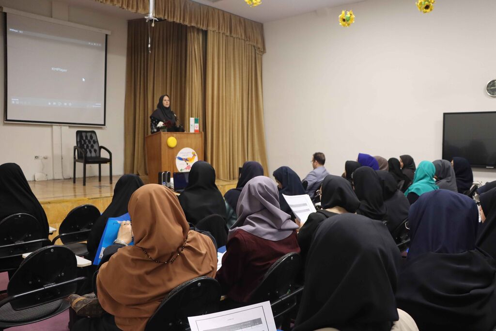 نشست مربیان مسئول مراکزاستان تهران؛ از گفت‌وگوی صمیمانه تا ترسیم رسالت‌های نوین مربیگری