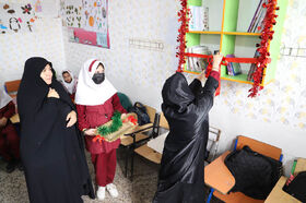 بهره‌برداری از چهار قفسه کتاب اهدایی کانون در مدرسه شهید کاظمی‌۲ اردبیل