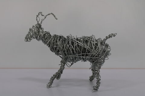 گزارش تصویری/ داوری آثار هنری دوسالانه هنرهای تجسمی در کانون همدان