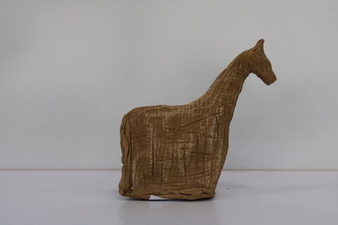 گزارش تصویری/ داوری آثار هنری دوسالانه هنرهای تجسمی در کانون همدان