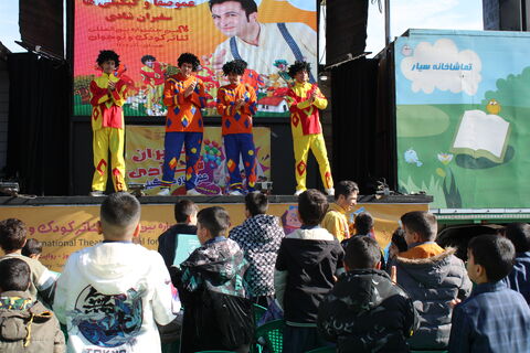 گزارش تصویری/تماشاخانه سیار کانون همدان