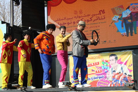 گزارش تصویری/تماشاخانه سیار کانون همدان