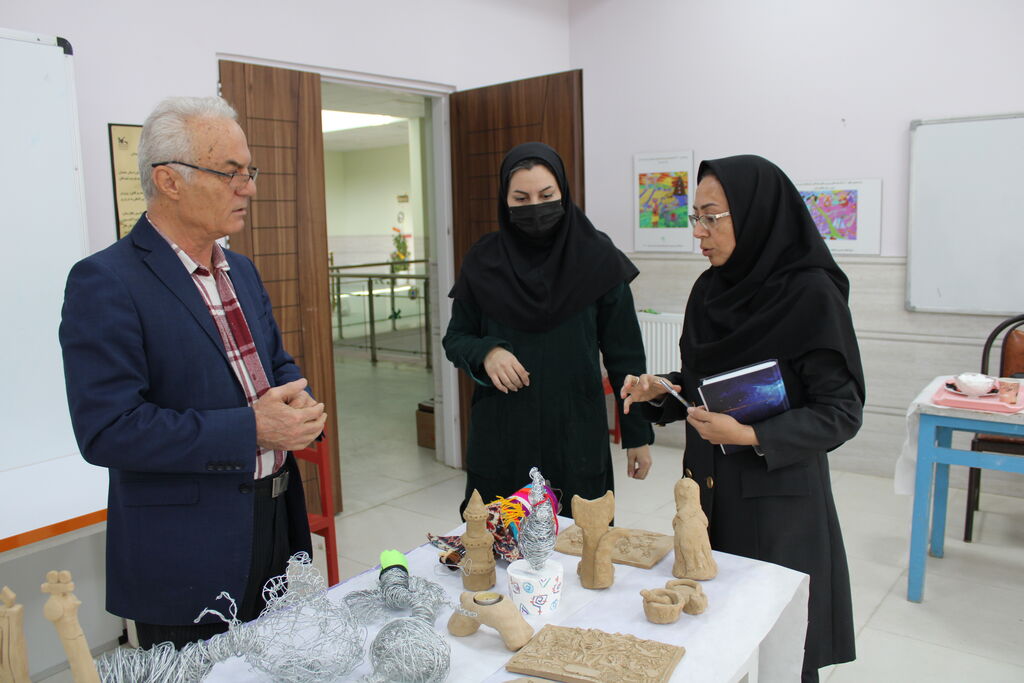 دریافت 411 اثر هنری در دهمین دوسالانه هنرهای تجسمی کانون همدان