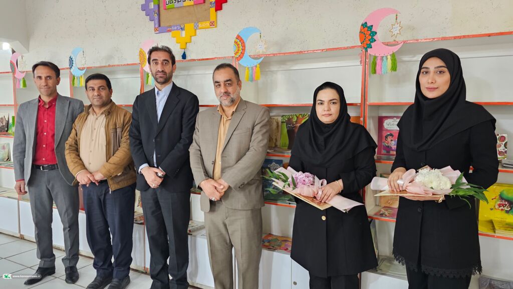 تجلیل مدیرکل کانون پرورش فکری از کارکنان زن در روز زن/ تقدیر از نقش آفرینی زنان در عرصه فرهنگ و تربیت