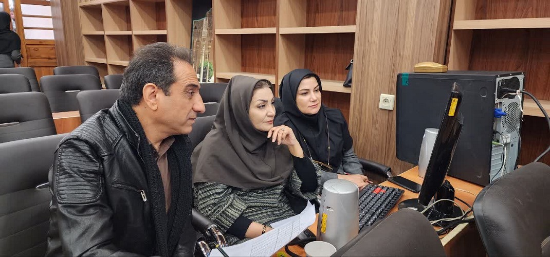 راهیافتگان در بخش هیات انتخاب مرحله استانی جشنواره بینالمللی قصهگویی با یکدیگر رقابت میکنند