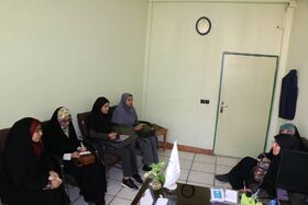 نشست دانشجومعلمان با کارشناس‌مسئول آفرینش‌های ادبی کانون استان فارس