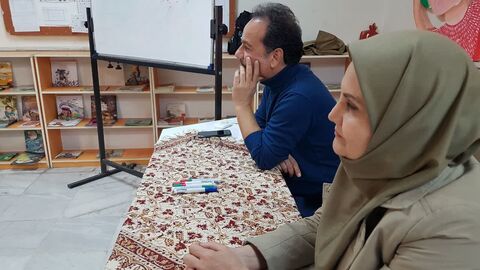 کرمانشاه.  نشست دو پنجره