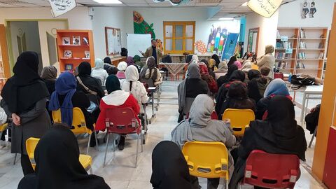 کرمانشاه.  نشست دو پنجره