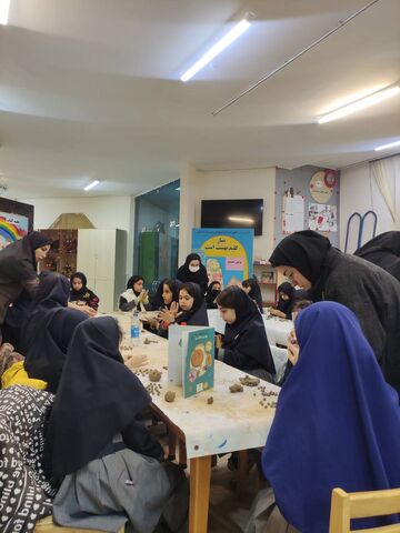 پویش تسبیح به مناسبت ولادت حضرت فاطمه زهرا(س) در مراکز کانون پرورش فکری کودکان و نوجوانان استان آذربایجان شرقی