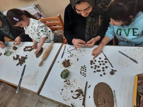 پویش تسبیح به مناسبت ولادت حضرت فاطمه زهرا(س) در مراکز کانون پرورش فکری کودکان و نوجوانان استان آذربایجان شرقی