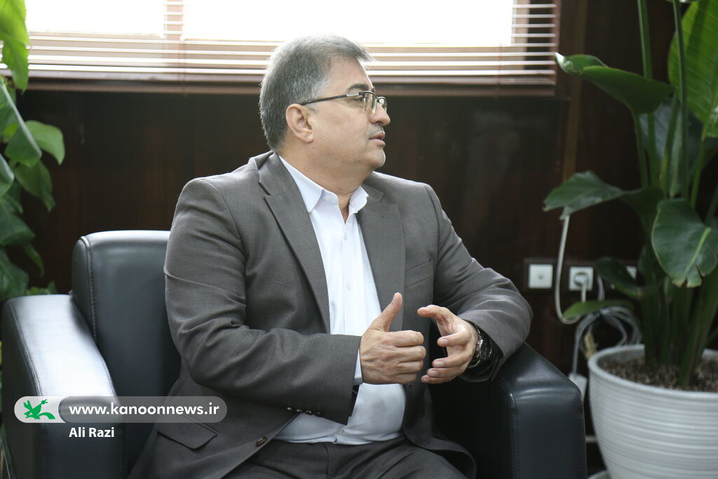 تقدیر مدیرکل کانون از مجموعه آموزش‌وپرورش استان بوشهر