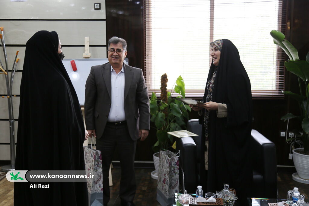 تقدیر مدیرکل کانون از مجموعه آموزشوپرورش استان بوشهر