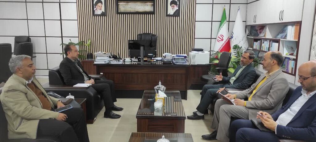 دیدار مدیر حراست کانون کشور با رئیس سازمان مدیریت و برنامهریزی استان