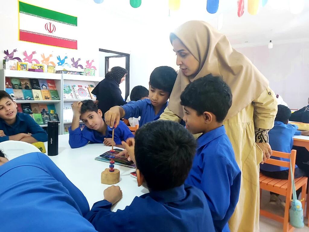 استمرار امداد فرهنگی و علمی به جزیره سیری