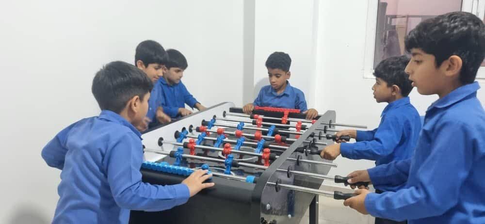 استمرار امداد فرهنگی و علمی به جزیره سیری