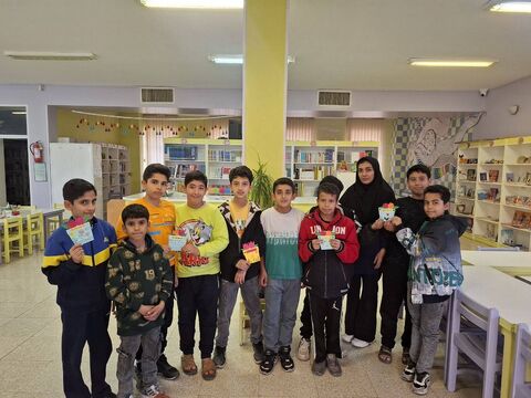 شکوفه‌های شادمانی؛ پویش ساخت تسبیح به  مناسبت میلاد حضرت فاطمه‌زهرا(س) در مراکز کانون استان اصفهان