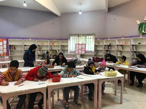 شکوفه‌های شادمانی؛ پویش ساخت تسبیح به  مناسبت میلاد حضرت فاطمه‌زهرا(س) در مراکز کانون استان اصفهان