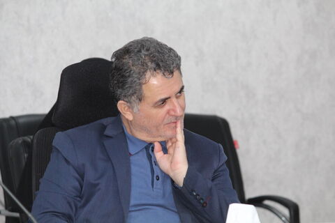 نشست ادبی «دو پنجره» با حضور افسانه شعبان نژاد در تبریز