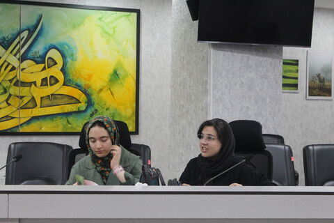 نشست ادبی «دو پنجره» با حضور افسانه شعبان نژاد در تبریز