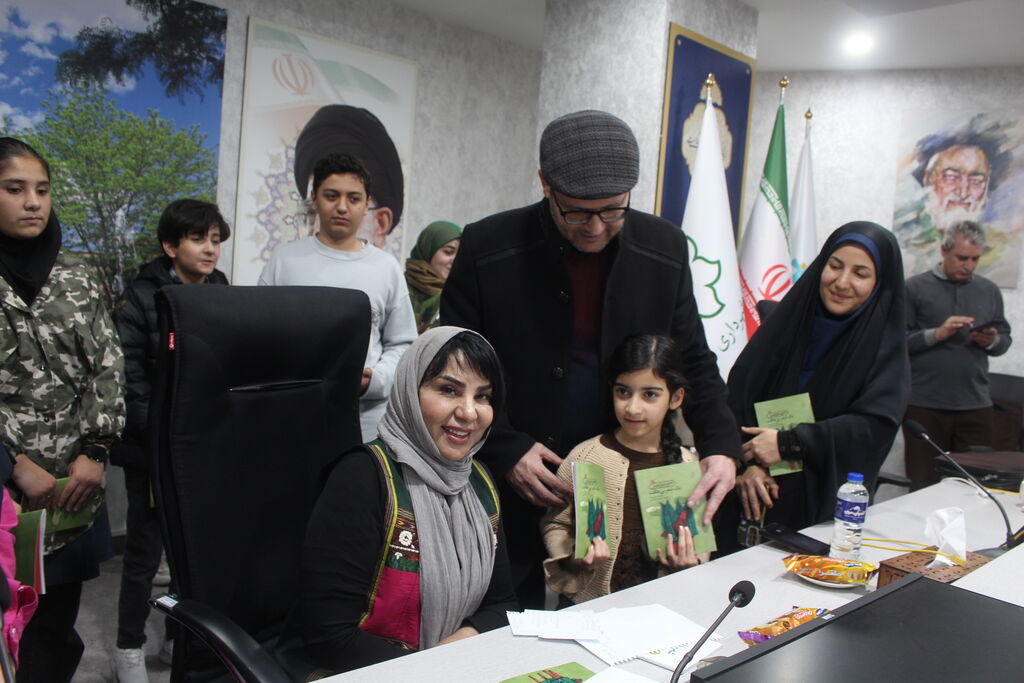 «یک شعر بی طاقت» در تبریز نقد شد