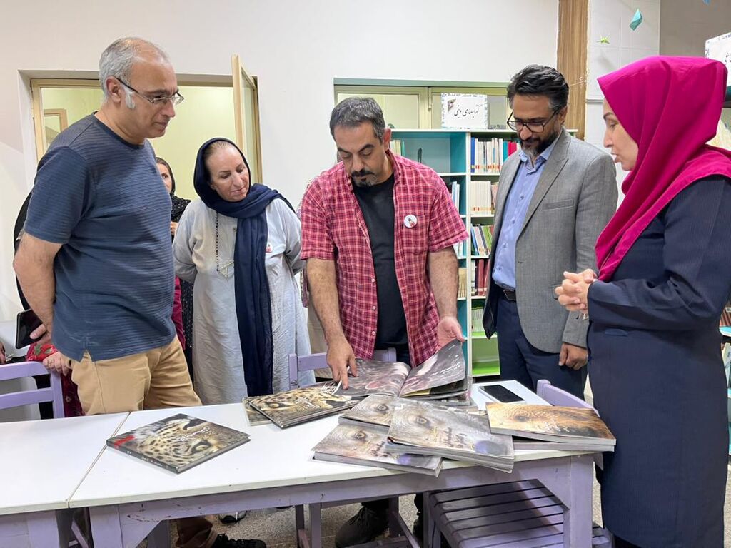 بازدید علی گلشن، نویسنده کتابهای علمی از مرکز تخصصی علوم کانون بندرعباس