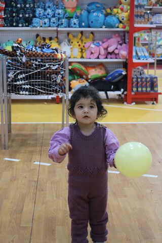 کودکان در نمایشگاه اسباب بازی_مرکزی