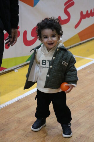 کودکان در نمایشگاه اسباب بازی_مرکزی