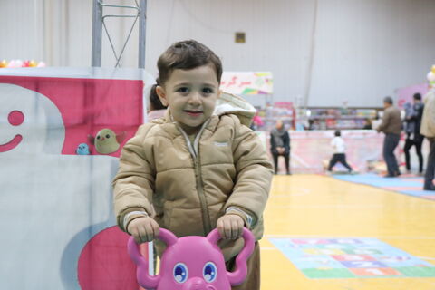 کودکان در نمایشگاه اسباب بازی_مرکزی