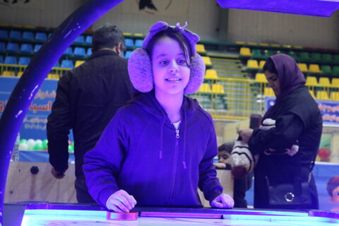 کودکان در نمایشگاه اسباب بازی_مرکزی