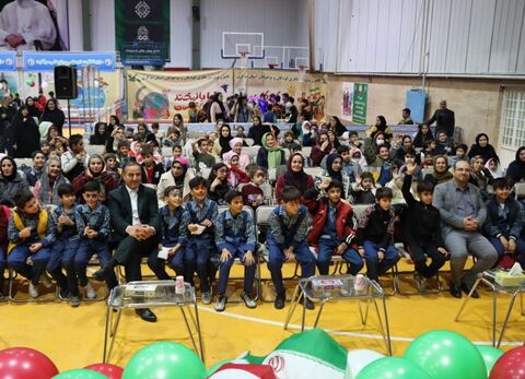 کودکان در نمایشگاه اسباب بازی_مرکزی