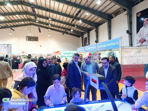 بازدید مدیرعامل کانون از رویداد استانی بازی و اسباب‌بازی در اراک