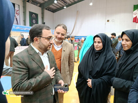 بازدید مدیرعامل کانون از رویداد استانی بازی و اسباب‌بازی در اراک