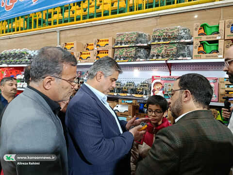 بازدید مدیرعامل کانون از رویداد استانی بازی و اسباب‌بازی در اراک