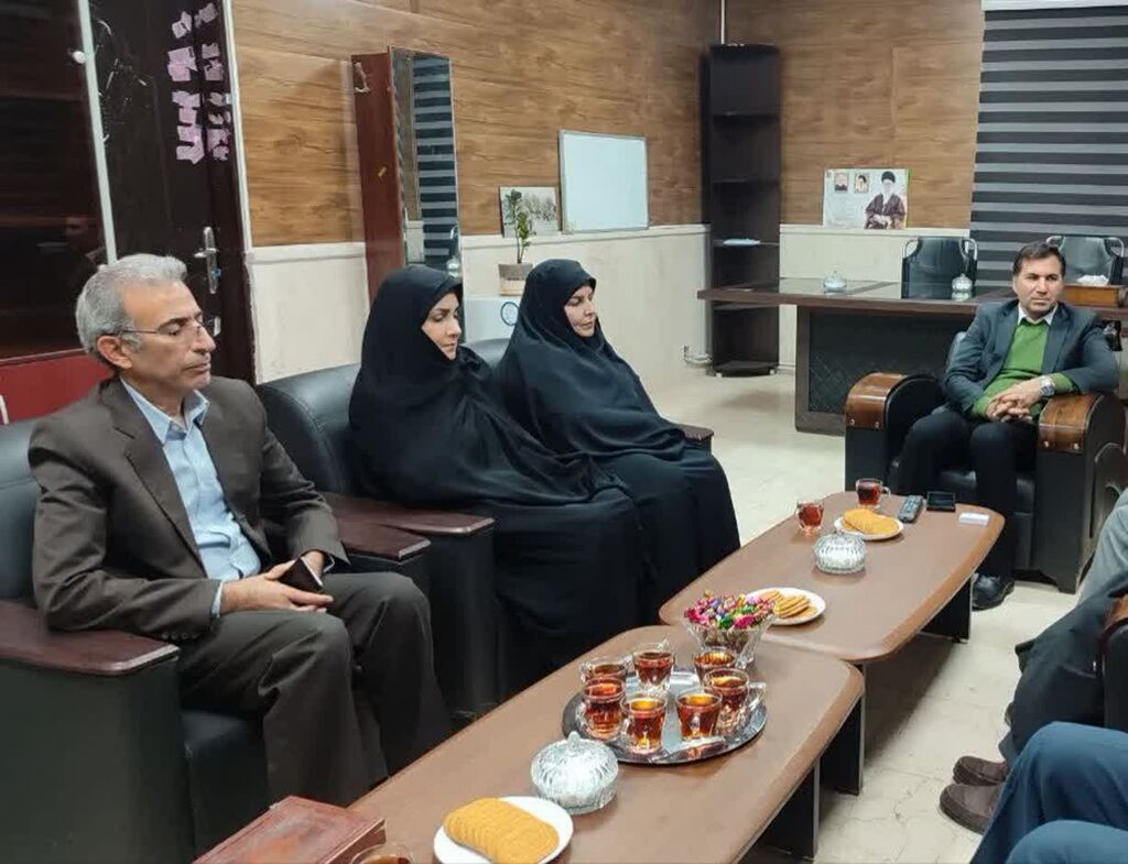 دیدار مدیرکل کانون استان ایلام با فرماندار هلیلان